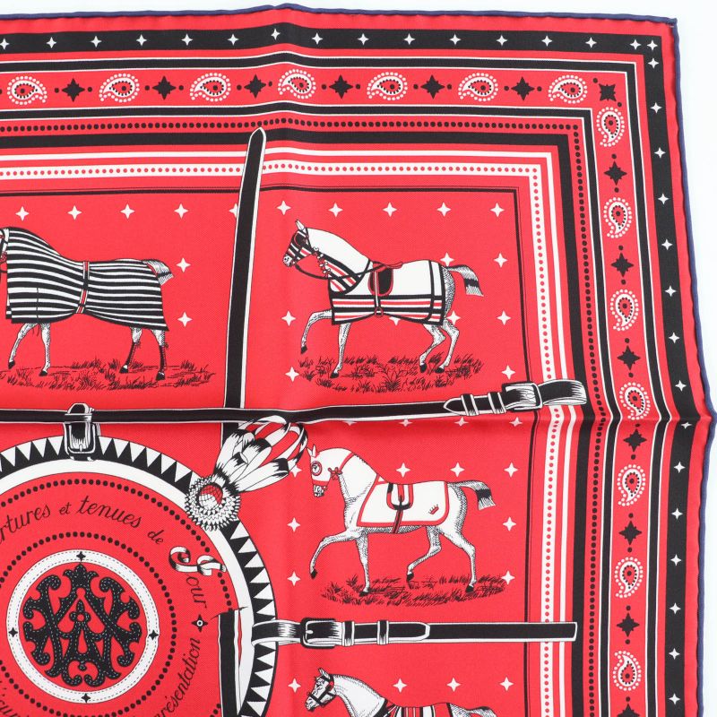 Hermes Carré 55 Couvertures Et Tenues De Jour Horsewear 100% Silk Rouge/noir/bla