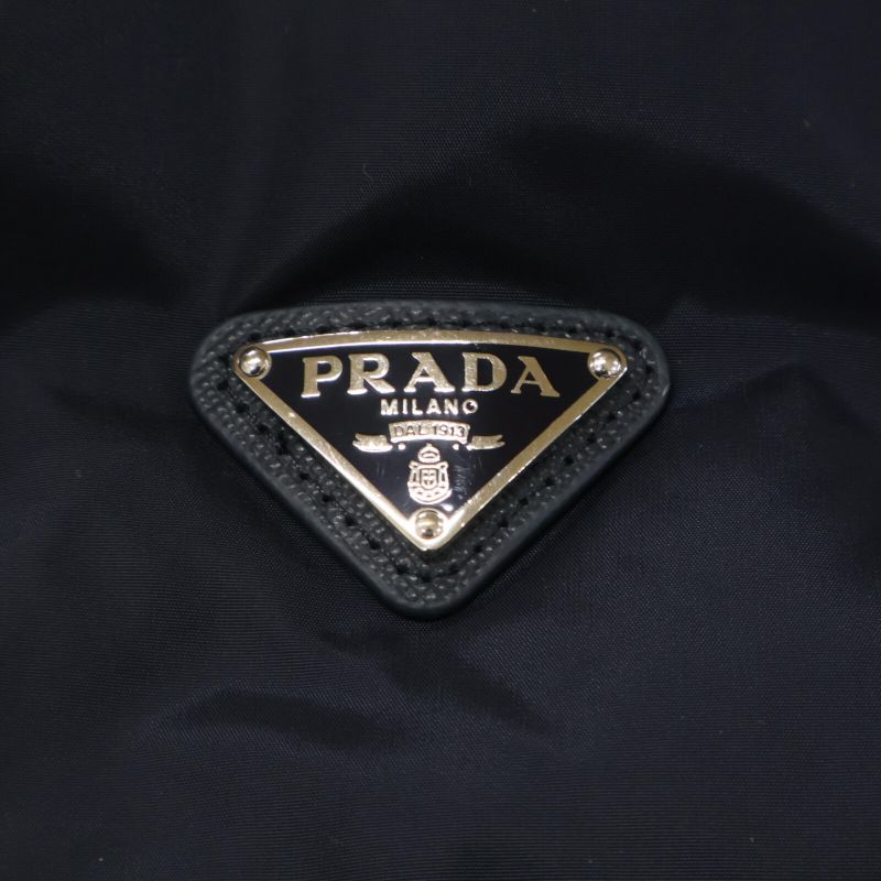 Prada  Official 29e117 R212 Triangle Plate Sheepskin Fur Hooded Down