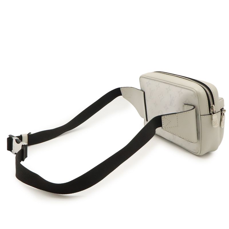 Louis Vuitton Taiga Lama Bum Bag Outdoor Waist Bag Body Bag Shoulder Untactica