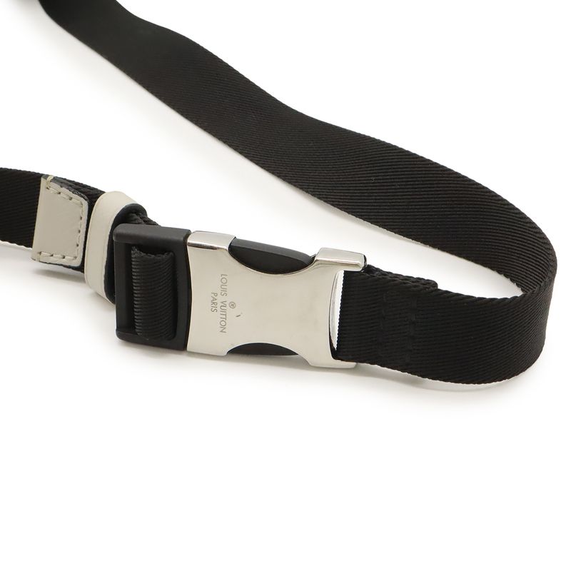 Louis Vuitton Taiga Lama Bum Bag Outdoor Waist Bag Body Bag Shoulder Untactica