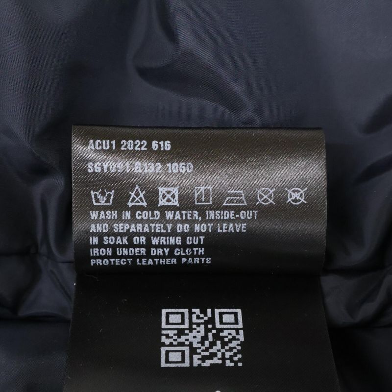 Prada  /22 Sgy091 Nylon Down With Arm Triangle Logo Plate 52