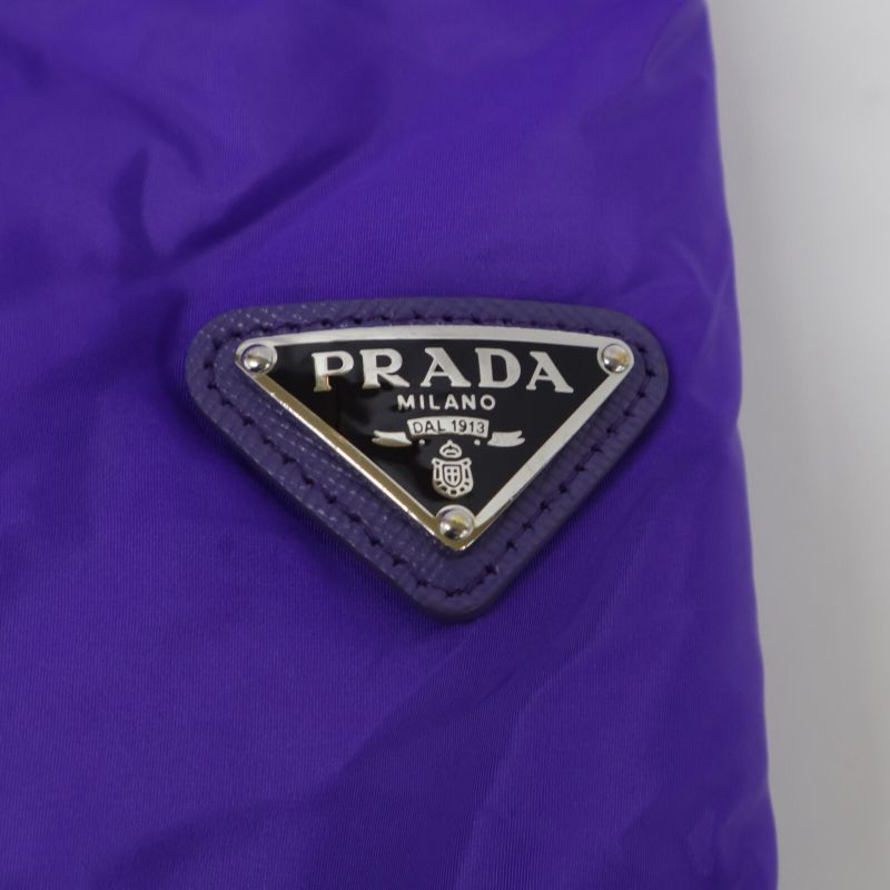 Prada /inter  290543 R192 Triangle Logo Plate