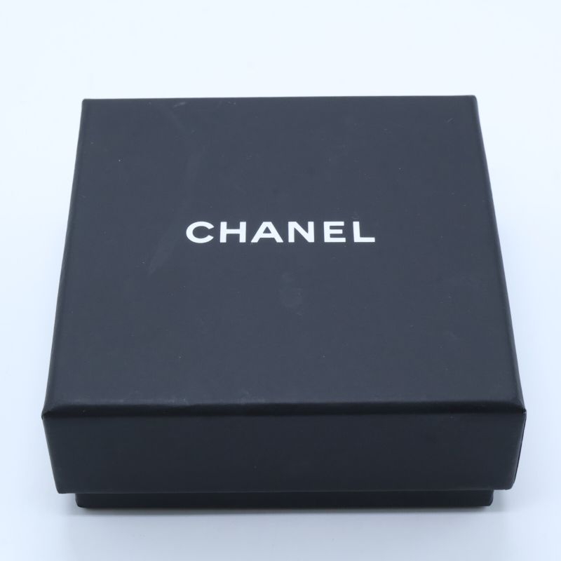 Chanel Similar A22V Ab7007 Coco Mark Rhinestone Heart Motif Faux Pearl Brooch