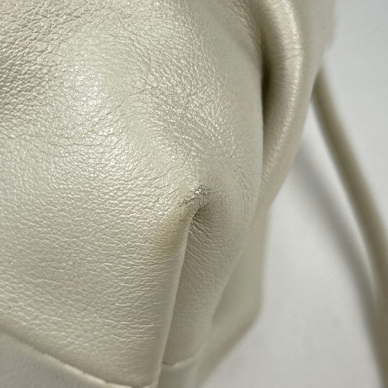 Bottega Veneta Mini The Pouch Shoulder Bag Gusset Shoulder Bag Leather Ivory