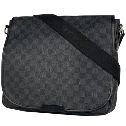 Louis Vuitton Daniel MM Messenger Bag Shoulder Bag Damier Graphite Black N58029