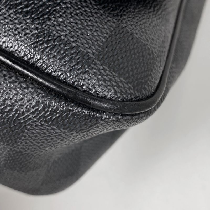 Louis Vuitton Daniel MM Messenger Bag Shoulder Bag Damier Graphite Black N58029