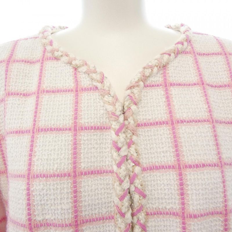 Chanel Look38 P73947v65544 23c Collarless Jacket
