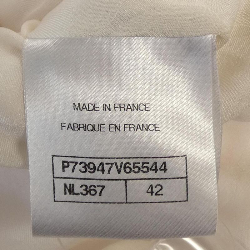 Chanel Look38 P73947v65544 23c Collarless Jacket