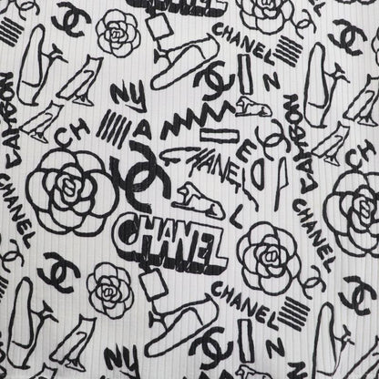 CHANEL 19A P61888v47215 Gold Button Coco Mark Camelia Logo Graffiti Short