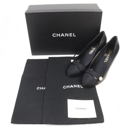 CHANEL G32920 Leather Coco Mark Round Toe Pumps With Faux Pearl Black Gold