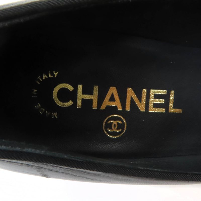 CHANEL G32920 Leather Coco Mark Round Toe Pumps With Faux Pearl Black Gold
