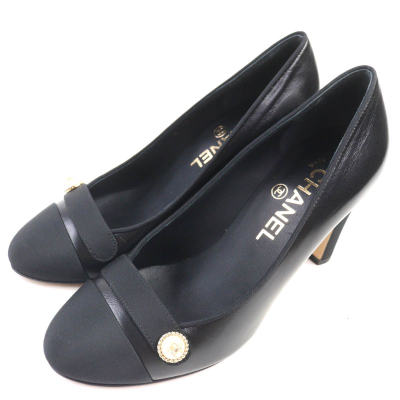 CHANEL G32920 Leather Coco Mark Round Toe Pumps With Faux Pearl Black Gold