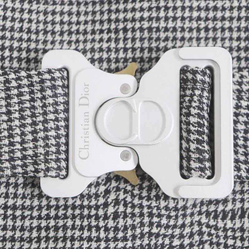 2019 DIOR Om 933c307a4602 Staggered Pattern With Belt And Logo Buttons Wool