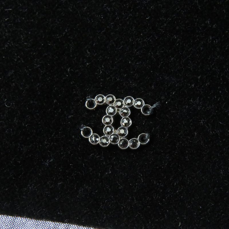 CHANEL 22AW P73405 Coco Mark Velvet Switch Sweatshirt With