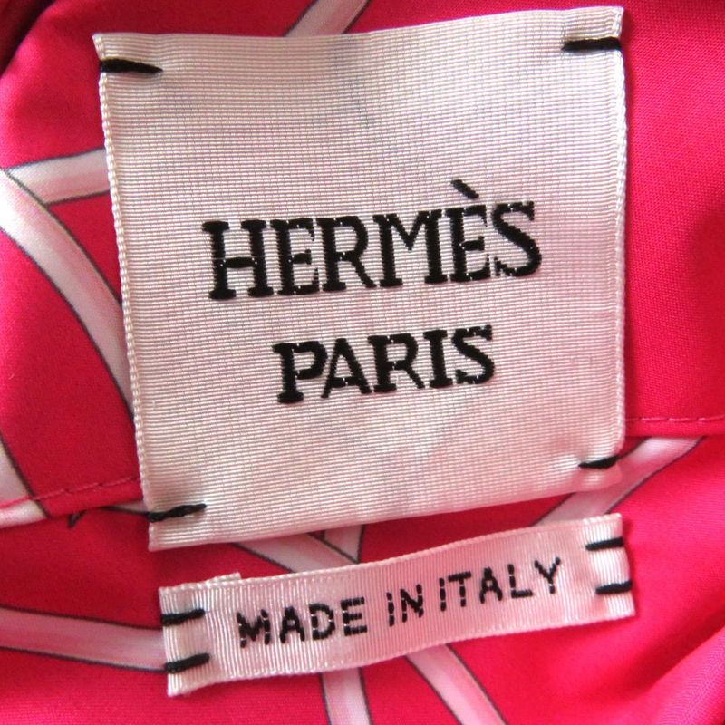 Hermes La Promenade Du Matin Morning Stroll Serie Button Reversible Quilted