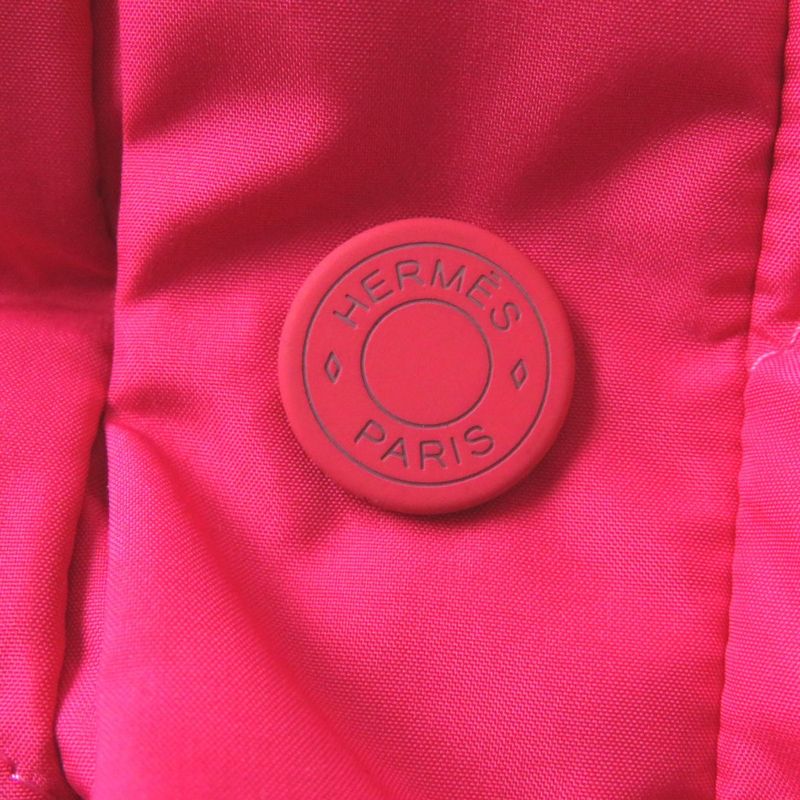 Hermes La Promenade Du Matin Morning Stroll Serie Button Reversible Quilted