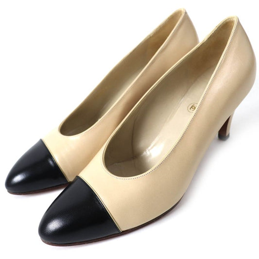 CHANEL Vintage Almond Toe Bicolor Leather Pumps Beige Black 36