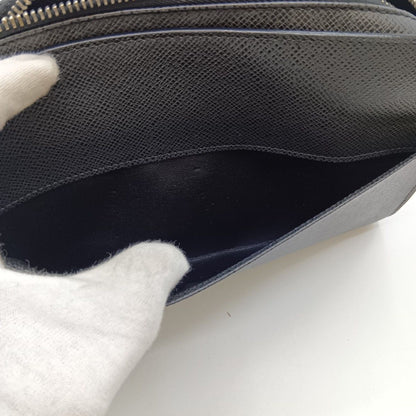 Louis Vuitton Taiga Baikal Ardoise Second Bag M30182 Black