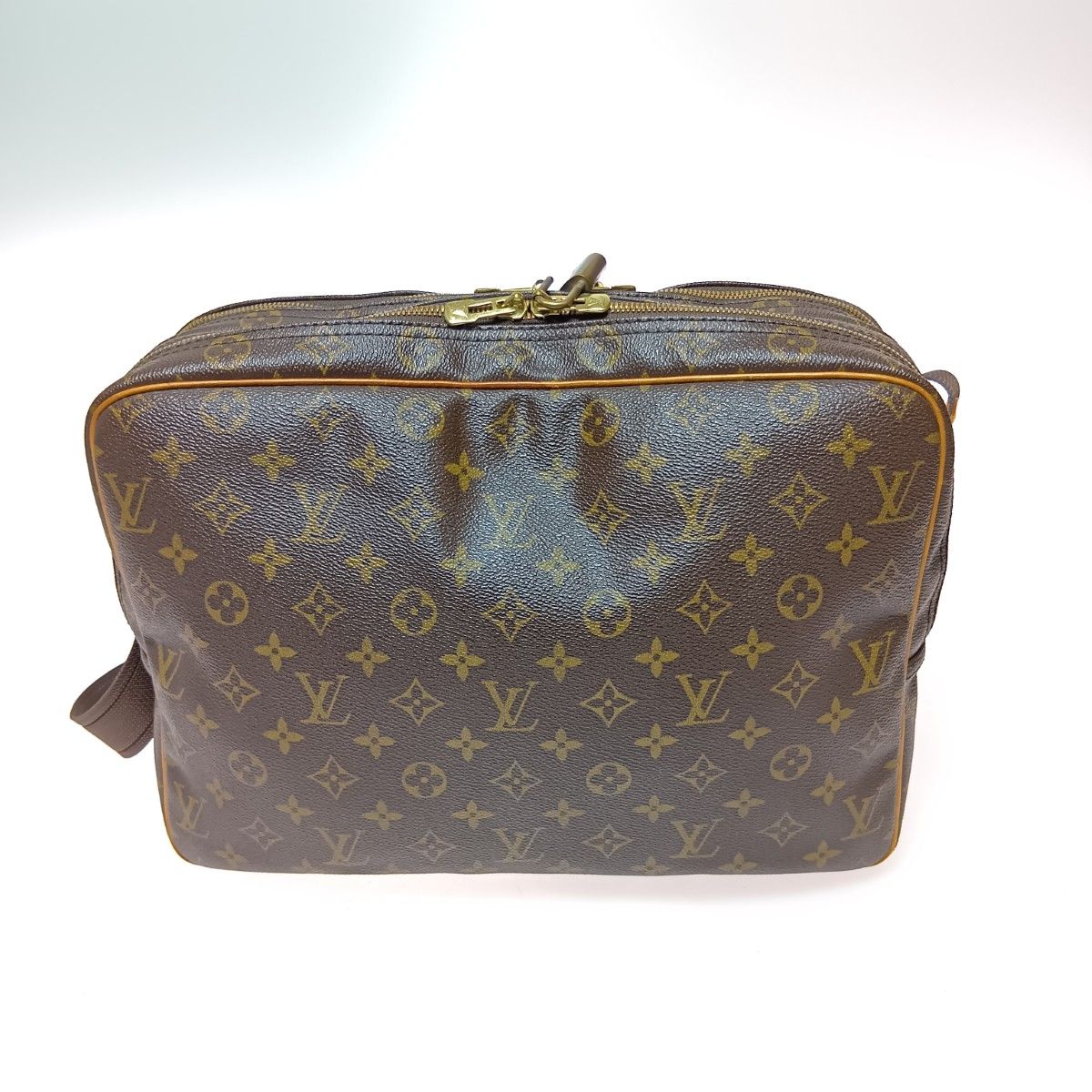Louis Vuitton Monogram Reporter GM Shoulder Bag M45252 Brown