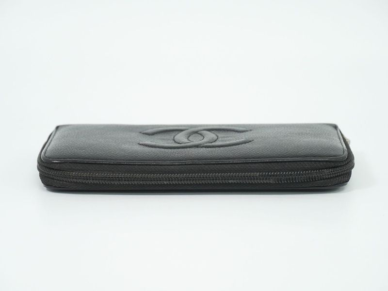 Authentic Chanel Coco Mark Round Zipper Long Wallet Long Wallet Caviar Skin