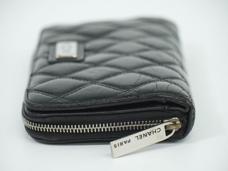 Authentic Chanel Paris New York Line Matelasse Round Zipper Long Wallet Long