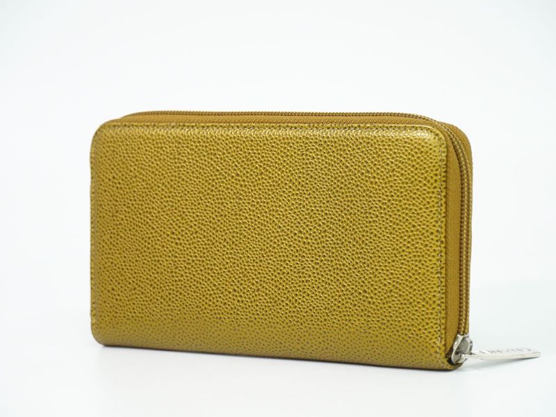 Authentic Chanel Coco Mark Round Zipper Long Wallet Long Wallet Caviar Skin