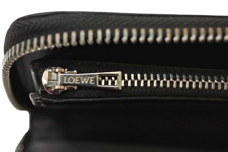 Loewe Wallet Loewe Long Wallet ZIP Around Anagram Grain Calf Leather Black