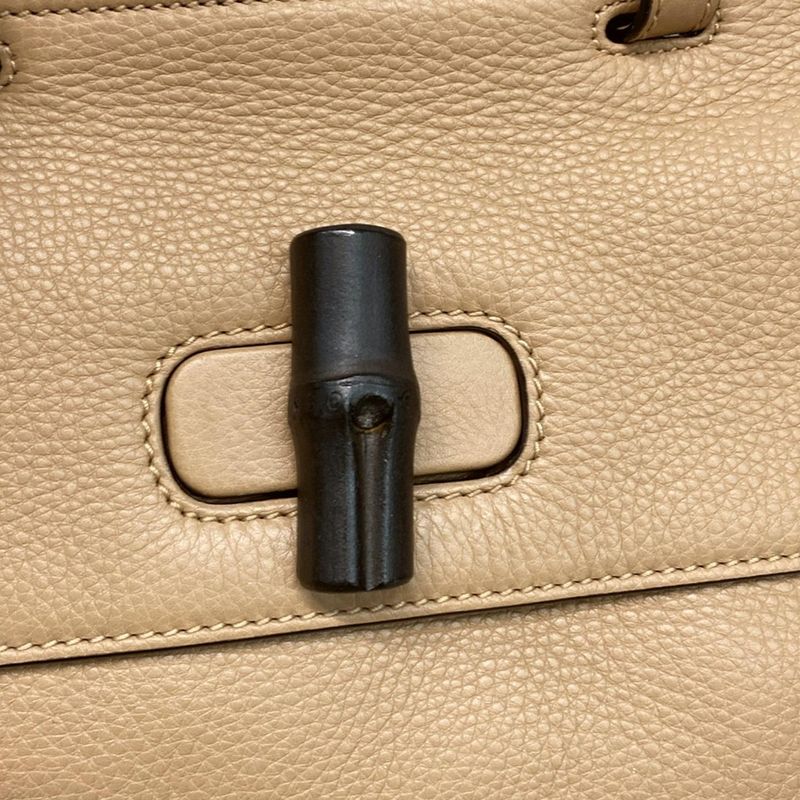 Gucci Handbag Bamboo Daily Beige Leather