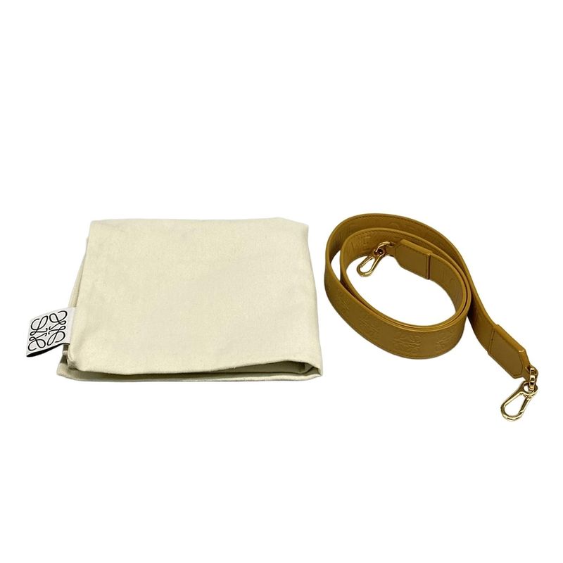 Loewe Clutch Bag Clutch Puffer Light Brown Leather