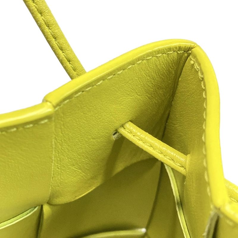 Bottega Veneta Bag Small Bucket Bag Yellow Green Shape