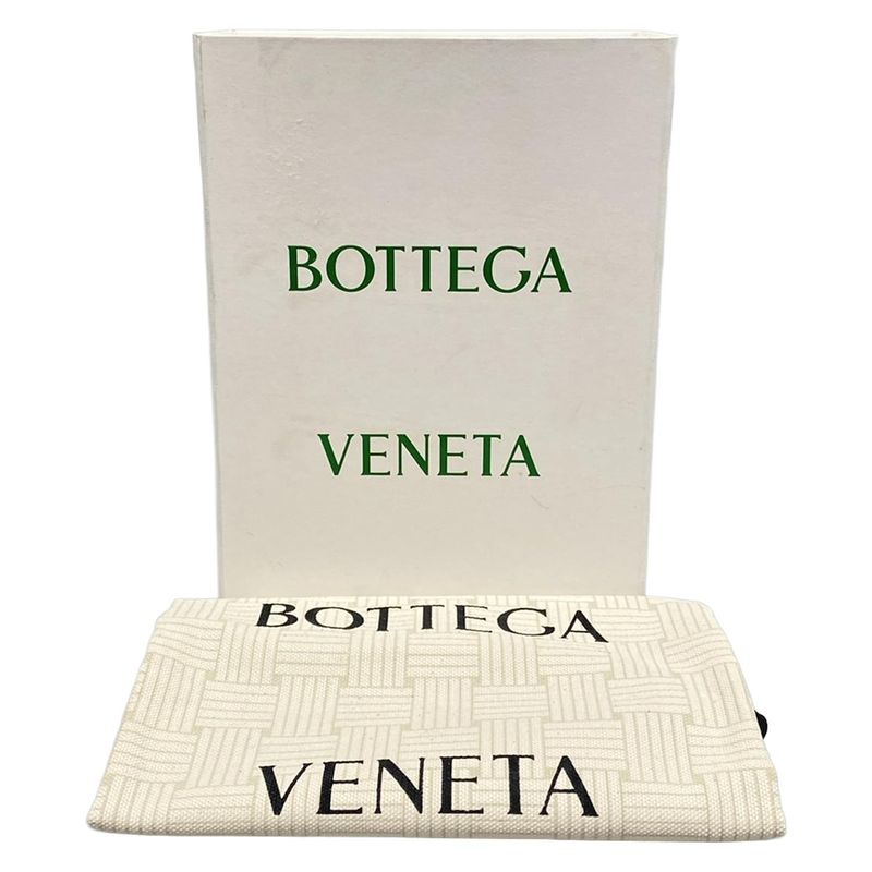 Bottega Veneta Candy Jodie Handbag in Light Gray