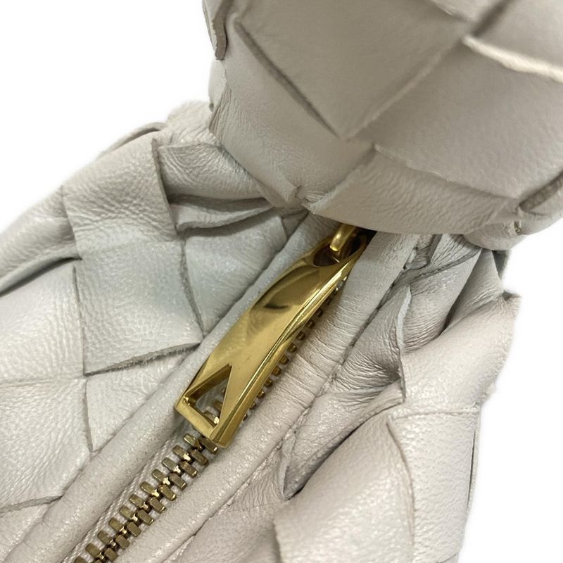 Bottega Veneta Candy Jodie Handbag in Light Gray