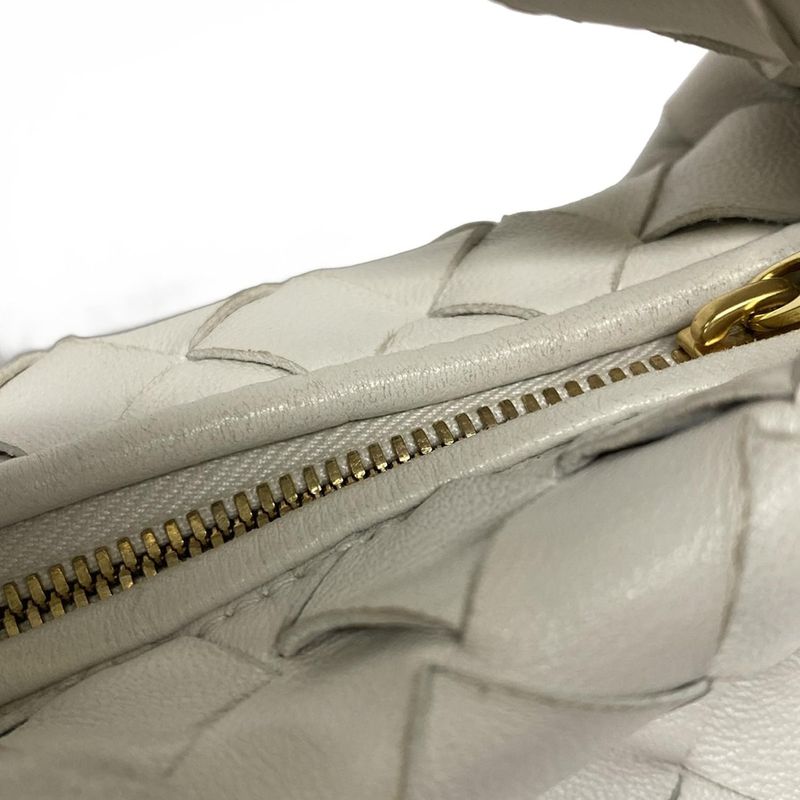 Bottega Veneta Candy Jodie Handbag in Light Gray