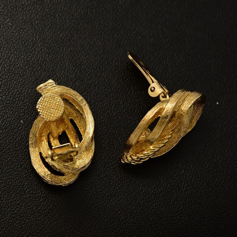 Christian DIOR Plant Motif Earrings / Alloy / Plating - 10.4g / Gold / Gift /