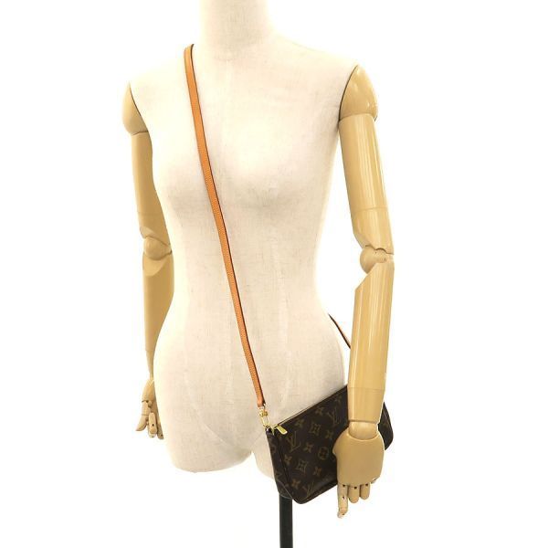 Louis Vuitton Monogram Accessory Pouch W/strap M51980 )