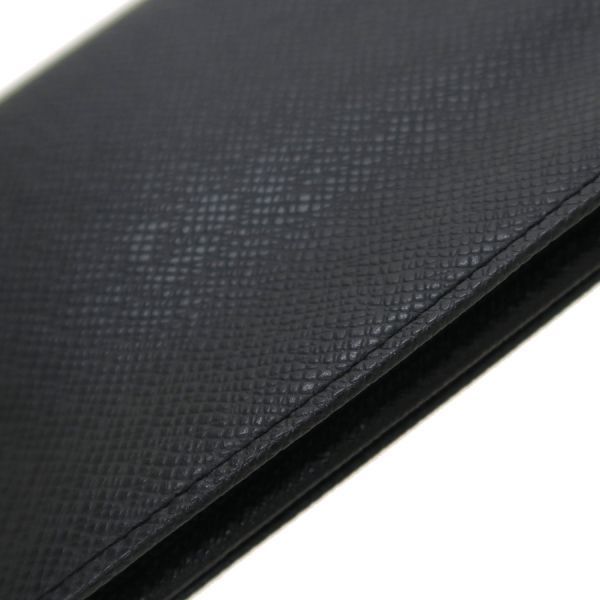 Louis Vuitton Taiga Porte Cult Cles Di M31002