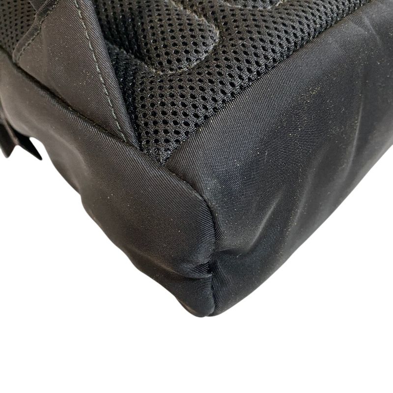 Prada 2vz013 Triangle Logo Triangle Plate One Shoulder Crossbody Shoulder Body