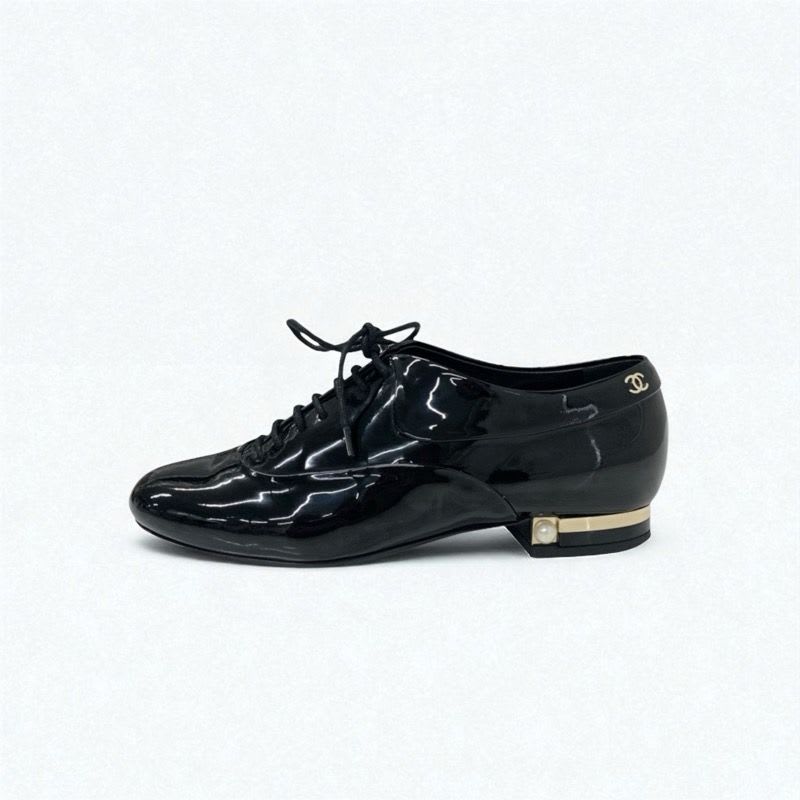 Chanel Loafers Leather Shoes Patent Fake Pearl Black Here Mark Lace Up