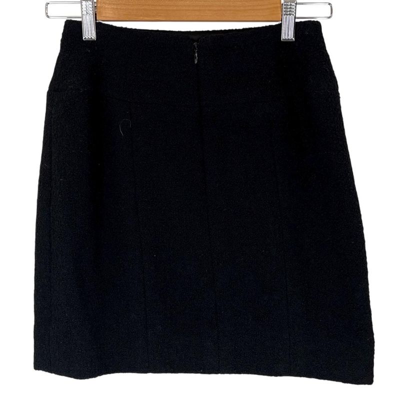Chanel Set Up Women's Skirt Clothes Jacket Apparel Vintage Chanel 40 Black Wool