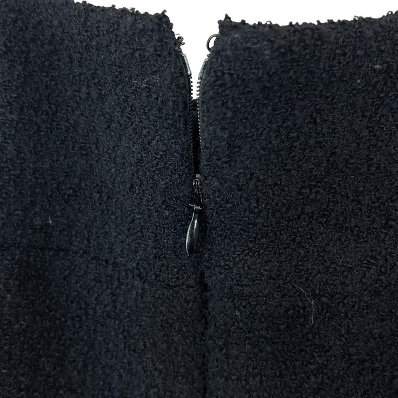 Chanel Set Up Women's Skirt Clothes Jacket Apparel Vintage Chanel 40 Black Wool