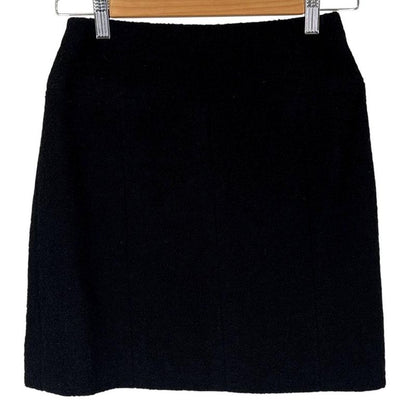 Chanel Set Up Women's Skirt Clothes Jacket Apparel Vintage Chanel 40 Black Wool
