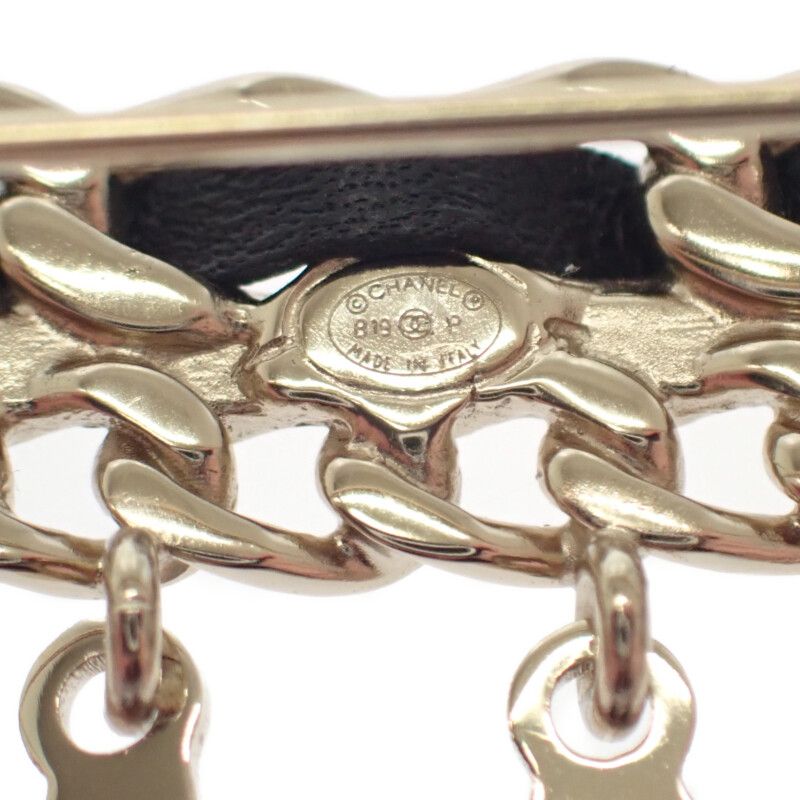 Chanel CC Logo Chain Brooch Metal Leather Gold Black Ladies Accessories Cute