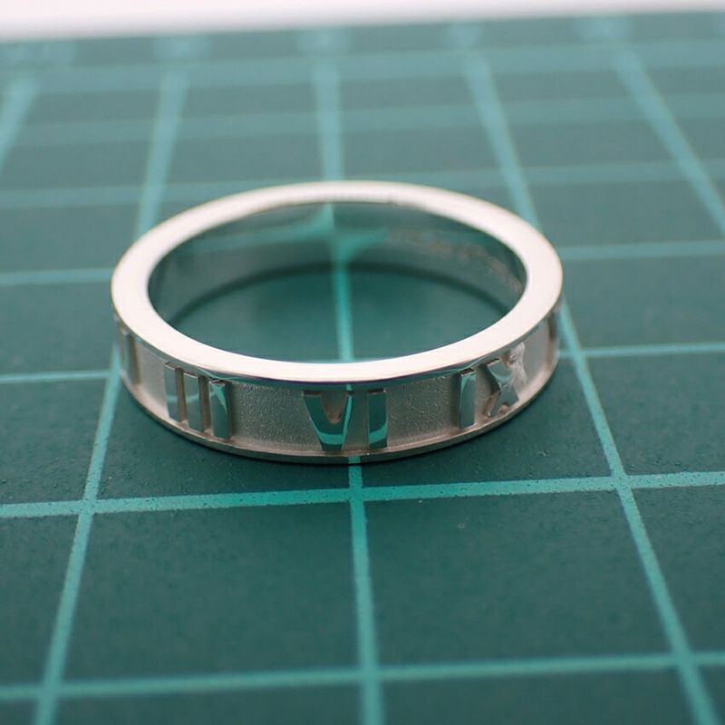 Tiffany & Co 925 Atlas Ring / Size 10 / J92-3