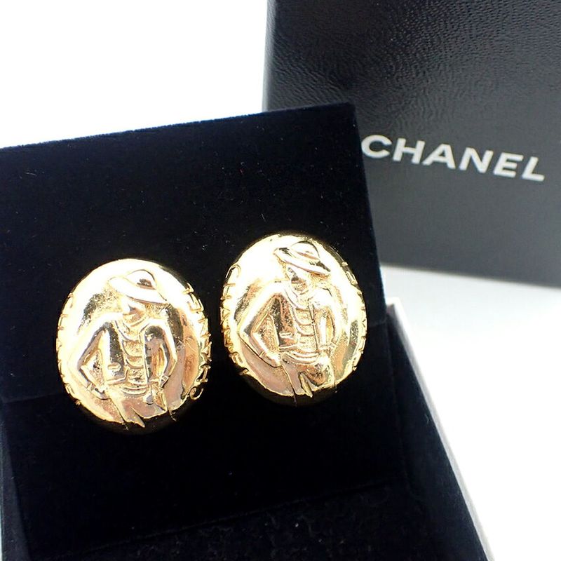 Chanel Mademoiselle Gold Plated Earrings //j92-13