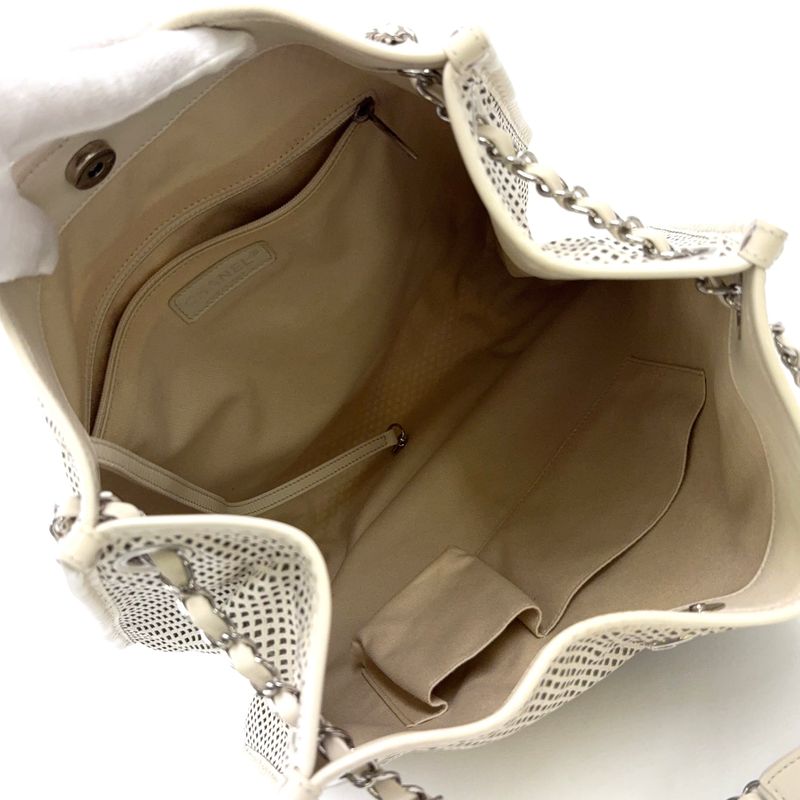 Chanel Mesh Leather Tote Bag Serial #17 Leather Off White Chain Shoulder Bag