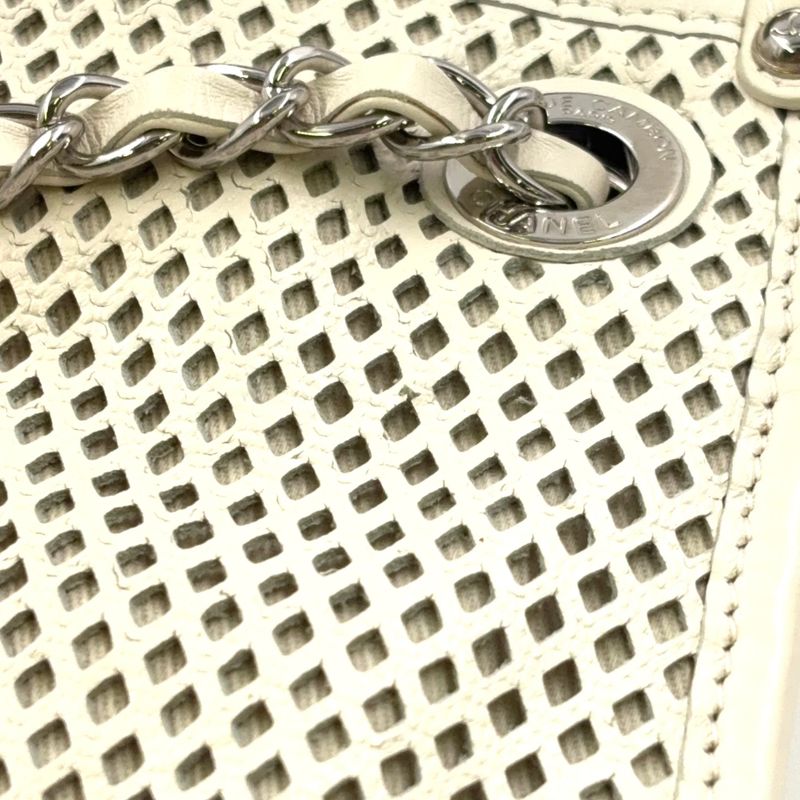 Chanel Mesh Leather Tote Bag Serial #17 Leather Off White Chain Shoulder Bag
