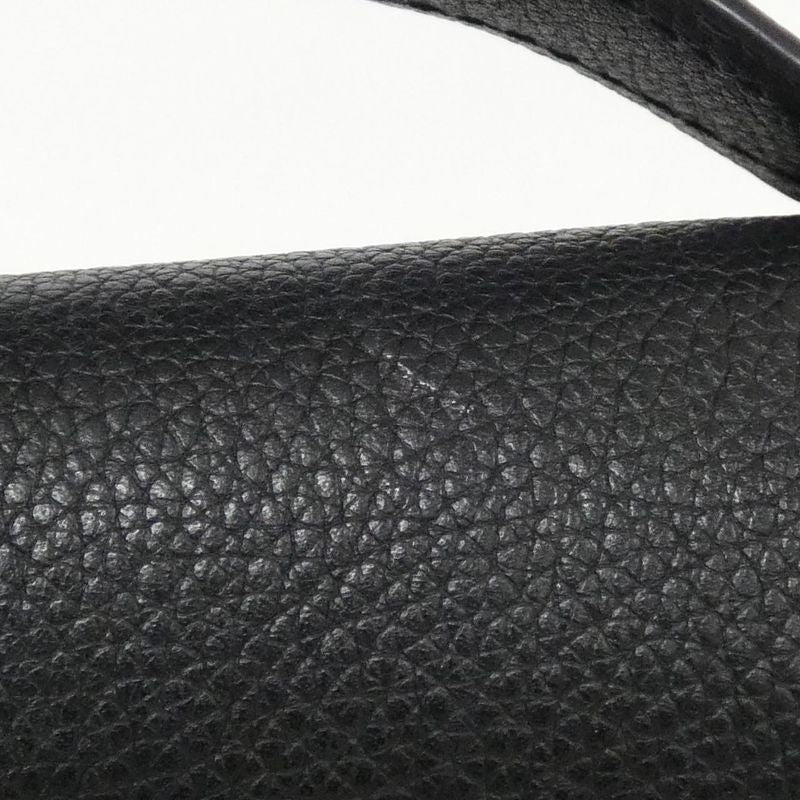 Louis Vuitton Oxford M22735 Shoulder Bag