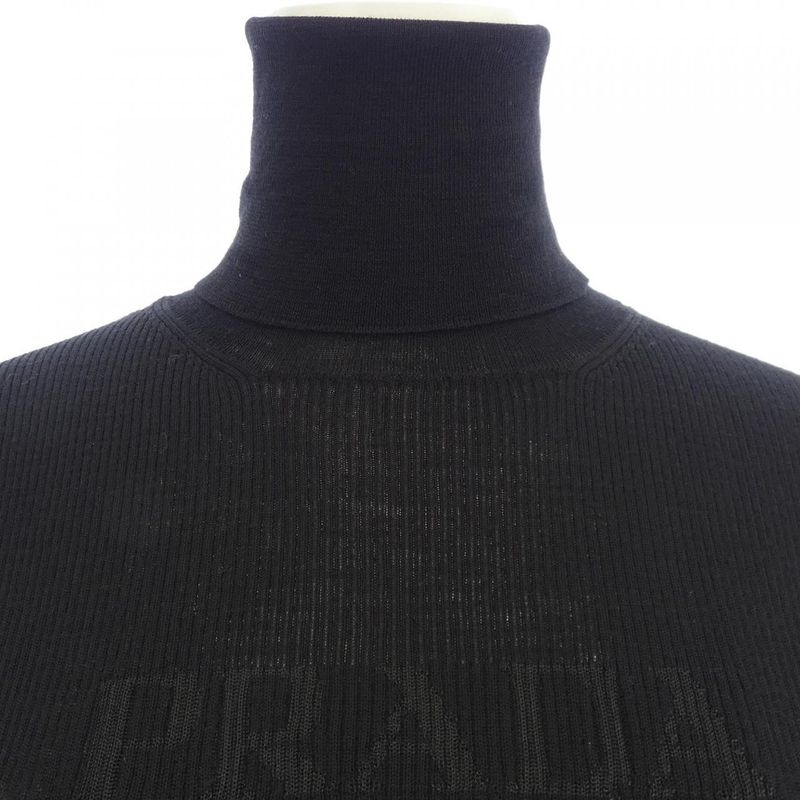 Prada P26445 S232 11C8 Knitwear