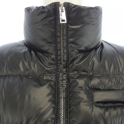 Prada Triangle Logo 290546 R212 11HU Down Vest