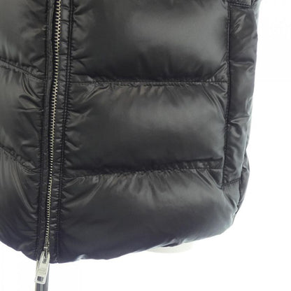 Prada Triangle Logo 290546 R212 11HU Down Vest
